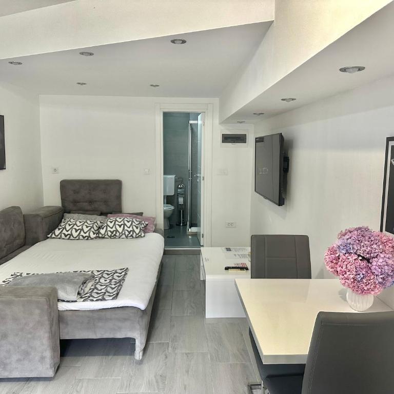 Apartment Diamond -modern and lovely seaside studio apartment - One-Bedroom Apartment - 2