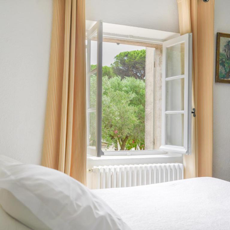 Hôtel La Figuière - Standard Double Room - 3