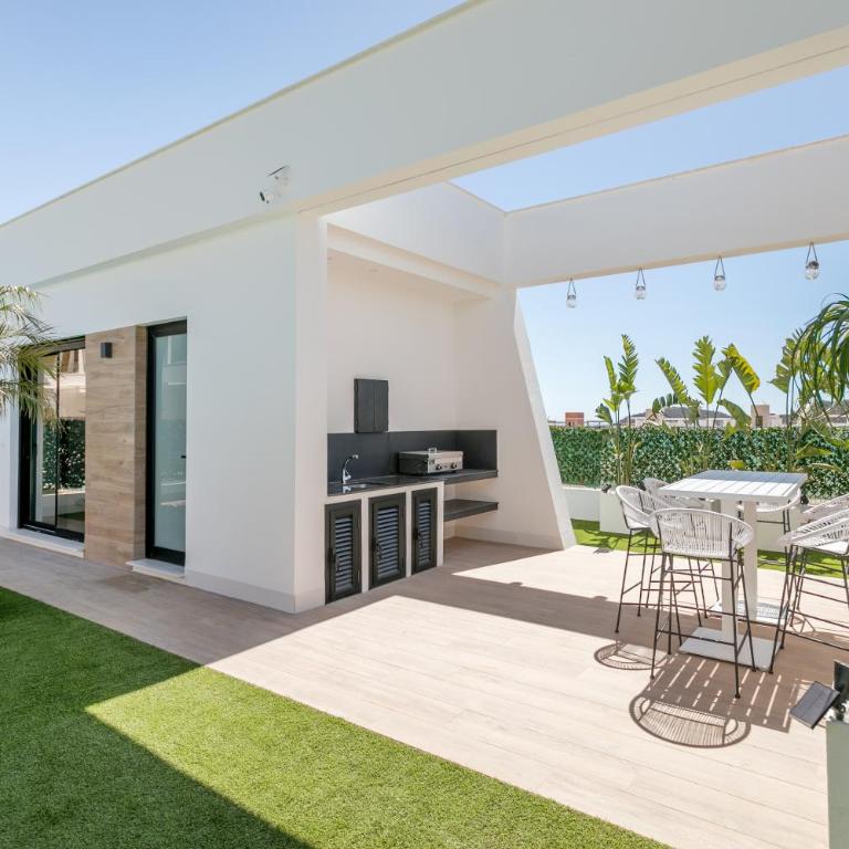 Willa z basenem - Villa - 20