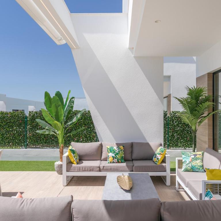 Willa z basenem - Villa - 40