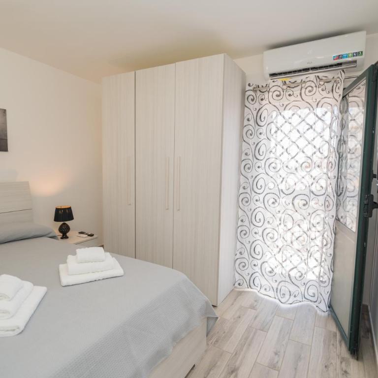 Casa Lana - Three-Bedroom House - 18