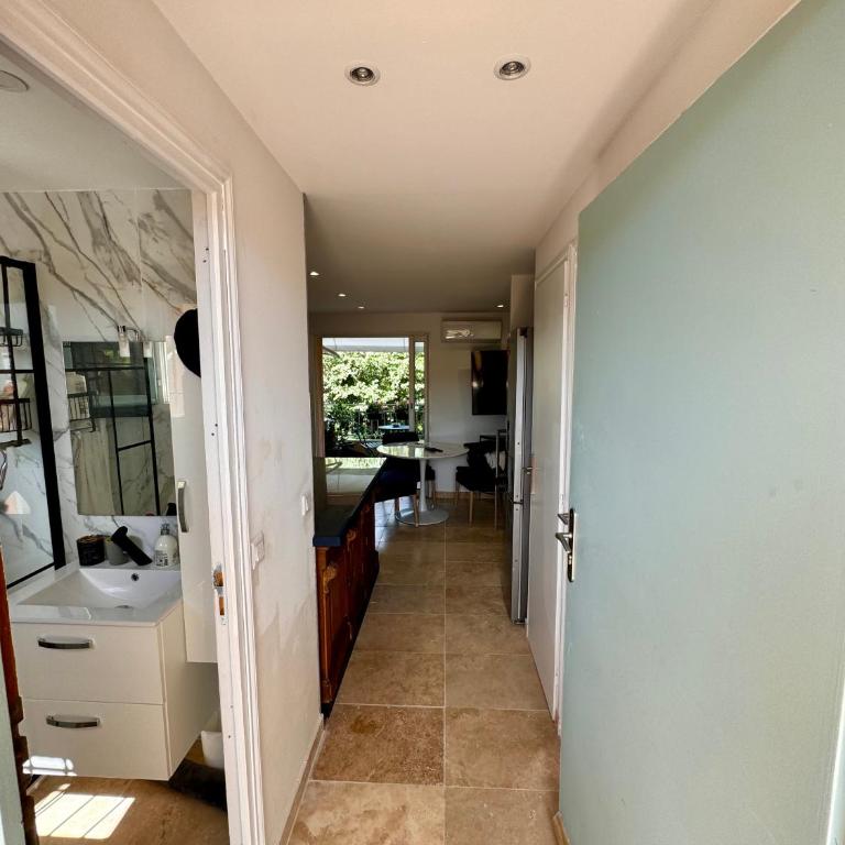 Appartement Le clos des anges - One-Bedroom Apartment - 6