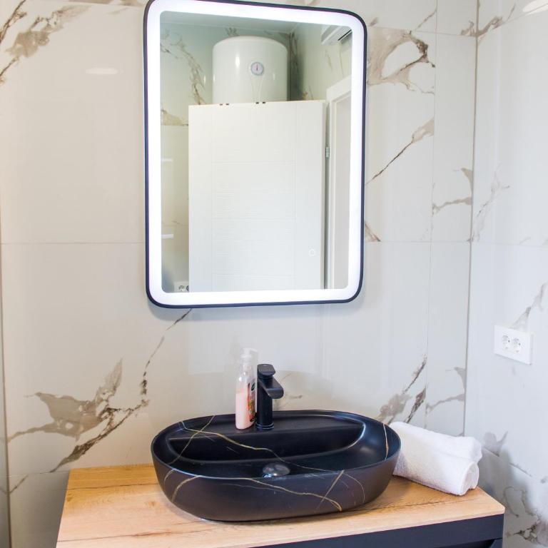 Apollo Apartment - Two-Bedroom Apartment - 49