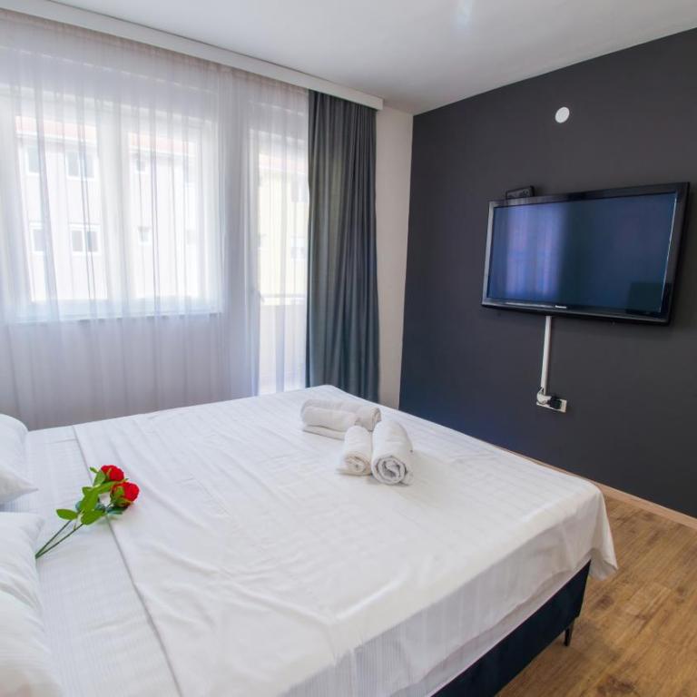 Apollo Apartment - Two-Bedroom Apartment - 9