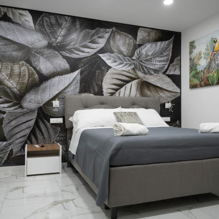 Seven7 Rooms - Double Room with Private Bathroom - 7