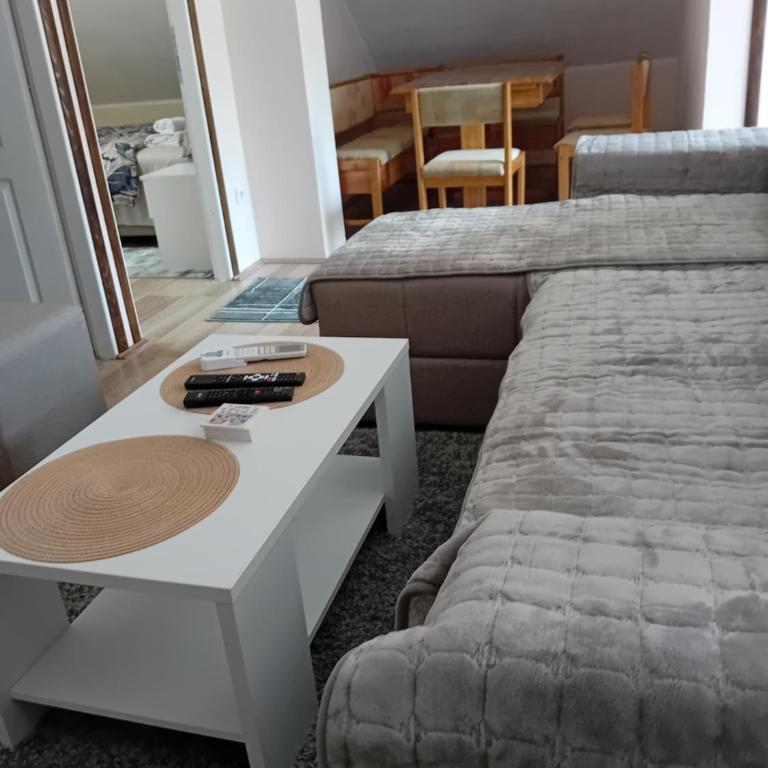 Apartman Anči - Two-Bedroom Apartment - 9