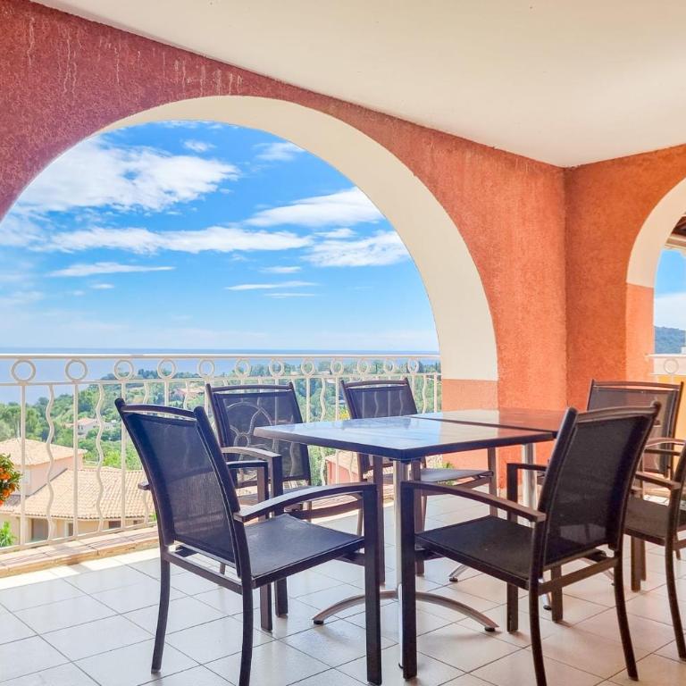 Sea view apartment 6 pers near the beaches in Agay - Apartment - 2