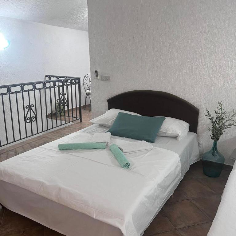 Vila Reževići - Vila - 32