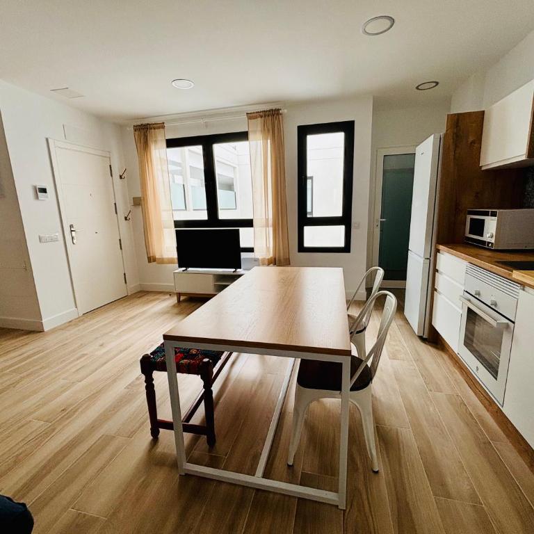 Playa de las Canteras-Albareda 2 - Two-Bedroom Apartment - 10