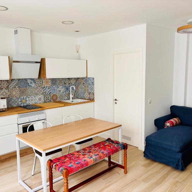 Playa de las Canteras-Albareda 2 - Two-Bedroom Apartment - 11