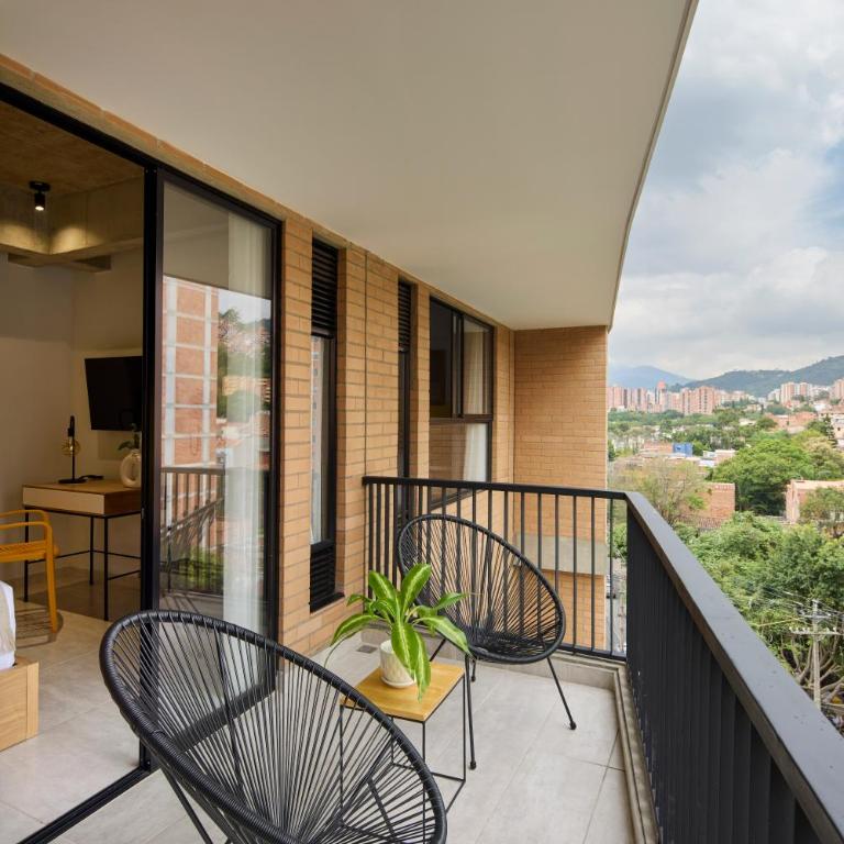 30 Living Suites - Habitación Doble con balcón - 2 camas - 2