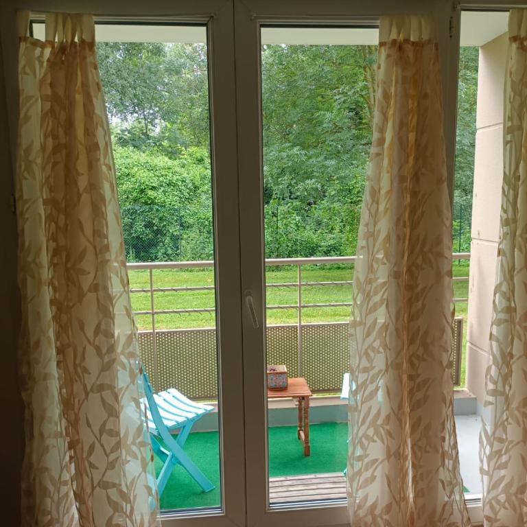 Proche Disneyland Paris - Appartement avec balcon sans vis a vis - parking prive Résidence calme - Appartement 1 Chambre - 6
