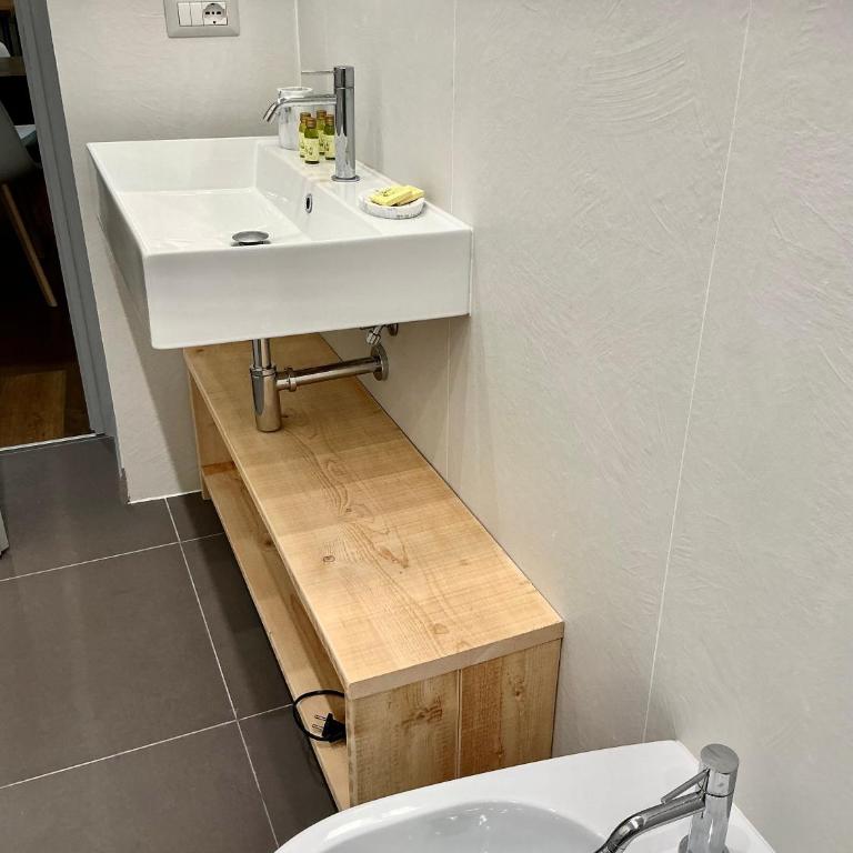 Suites Cavallotti Il Carrubo - Suite con 1 Camera da Letto - 35