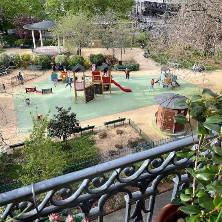 Paris park view 5 bedrooms familly subway 6 - Appartement - 19