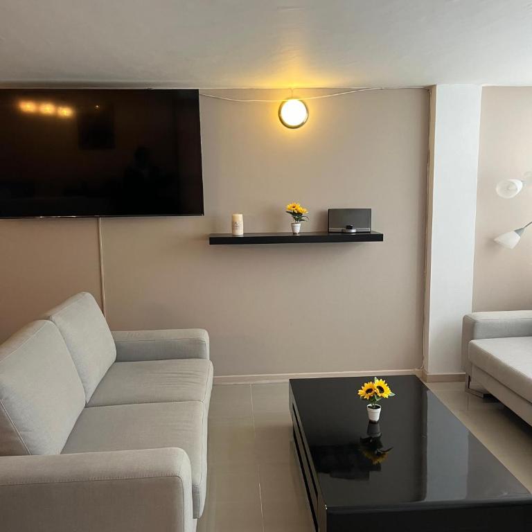 Apartamento Completo Sector Exclusivo De Zipaquirá - Apartamento de 3 dormitorios - 17