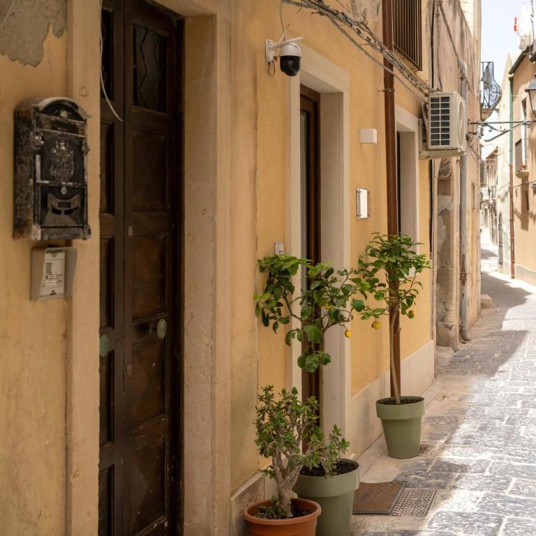 Regina Damarete Ortigia Boutique Apartment - One-Bedroom House - 30