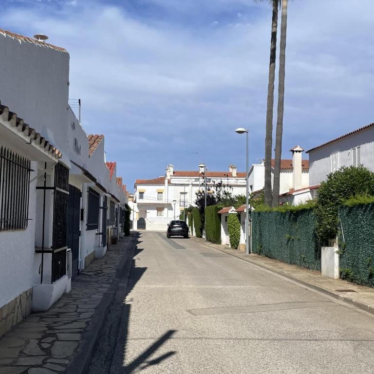 Casa adosada cerca del mar con solárium y patio, ideal para vacaciones en Cambrils - ES-9-173 - Casa - 32