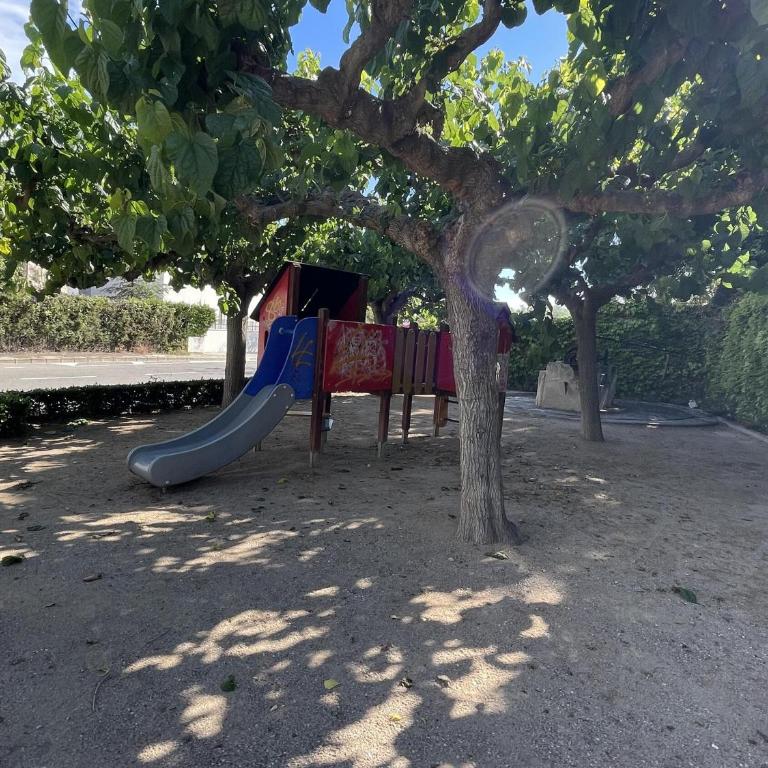 Casa adosada cerca del mar con solárium y patio, ideal para vacaciones en Cambrils - ES-9-173 - Casa - 34