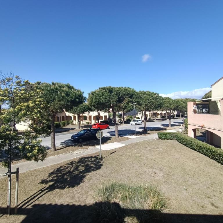 T2 Mezzanine Climatisé avec Terrasse - 5 Pers. Près Plage et Parc des Dosses - Parking Inclus - FR-1-799-17 - Apartment - 8