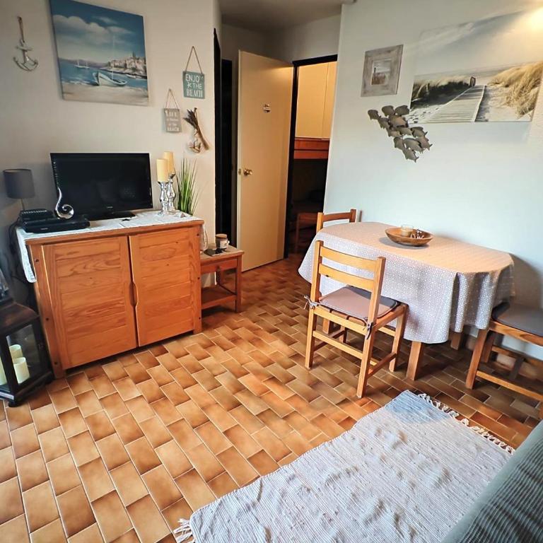 Saint Cyprien T2 proche plage avec piscine et parking - FR-1-732-80 - Apartment - 6