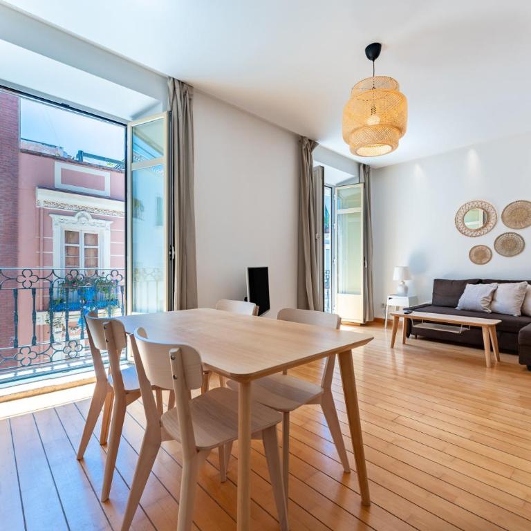 BHost - Ancha del Carmen 2 - Apartamento de 2 dormitorios - 1