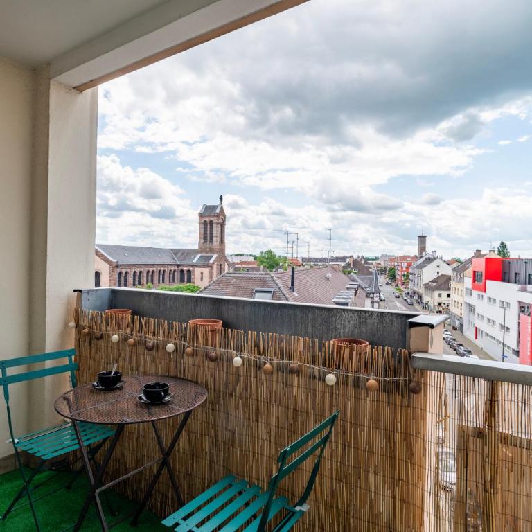 Le Saint Aloïse - Balcon, Vue à 10min du Centre - Apartamento - 22