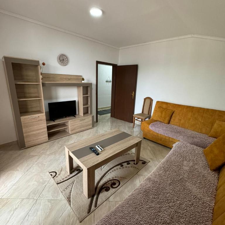 Berin Apartments - One-Bedroom Apartment with Balcony - 6