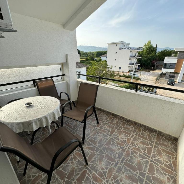 Berin Apartments - One-Bedroom Apartment with Balcony - 7