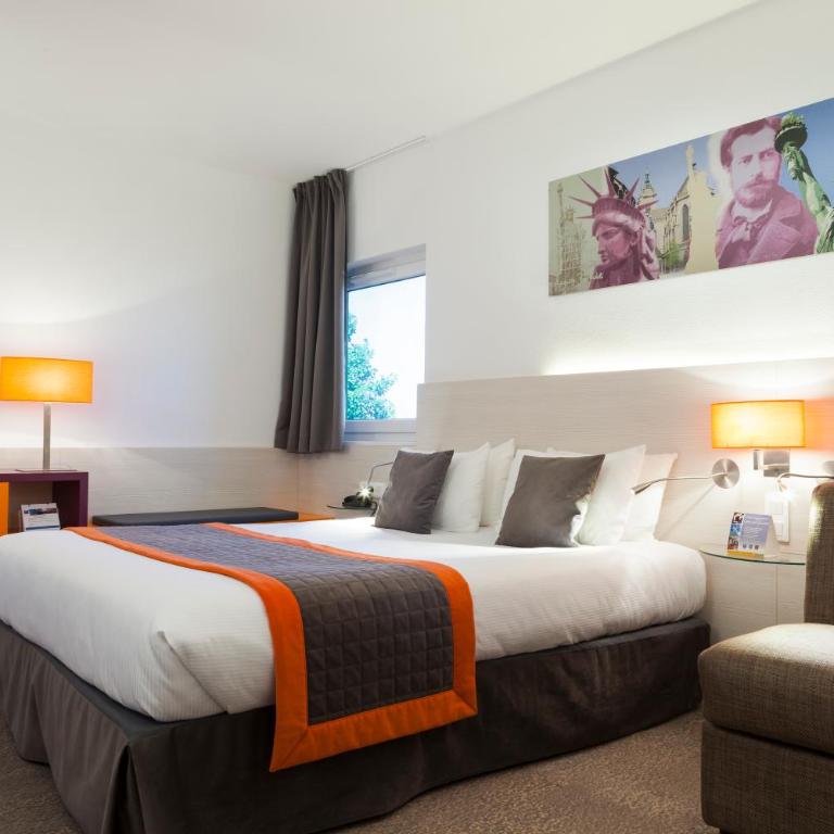 Best Western Colmar Expo - Family Triple Room with Queen bed and Simple sofa Bed - Non-Smoking - 5
