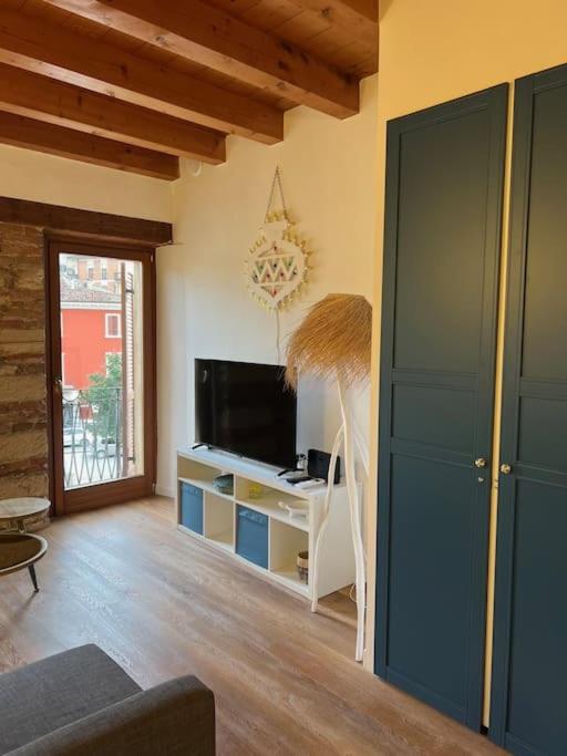 Santa Toscana Apartment - One-Bedroom Apartment - 9