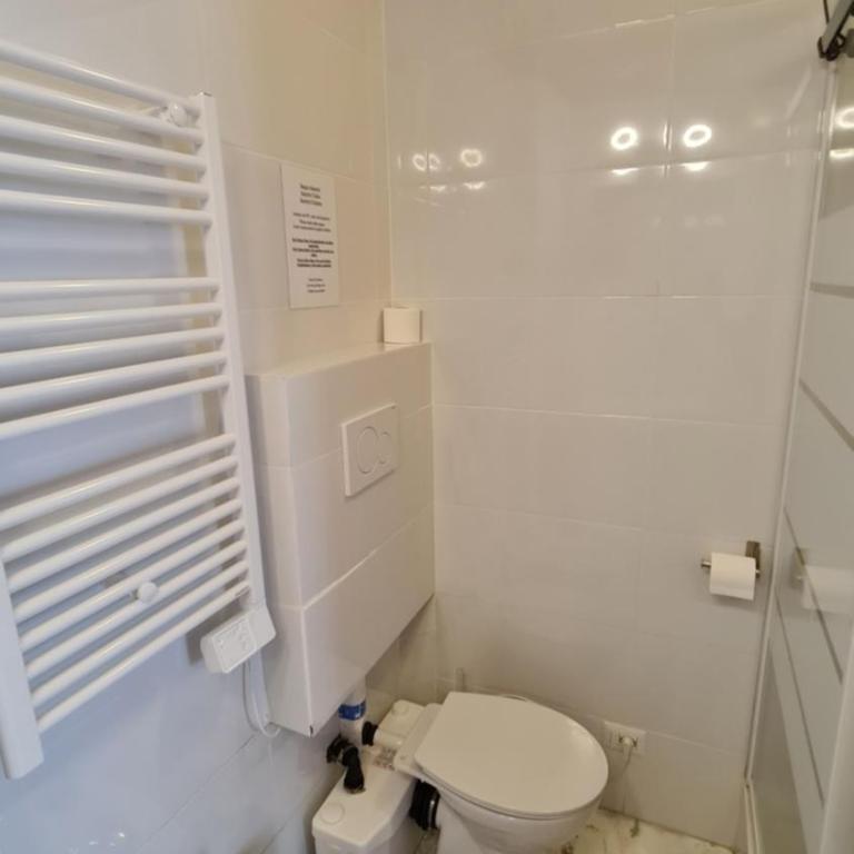 Danielle B&B - Camera Tripla con Bagno Privato - 5