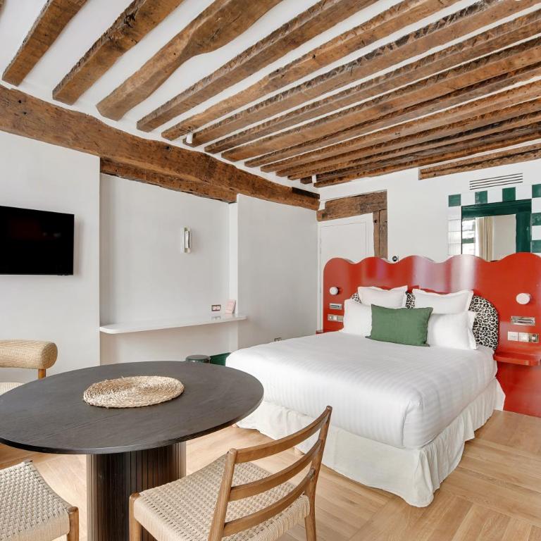Paris Home Collection Serviced Apartments in Notre Dame - Rue Savoie - Studio - 1