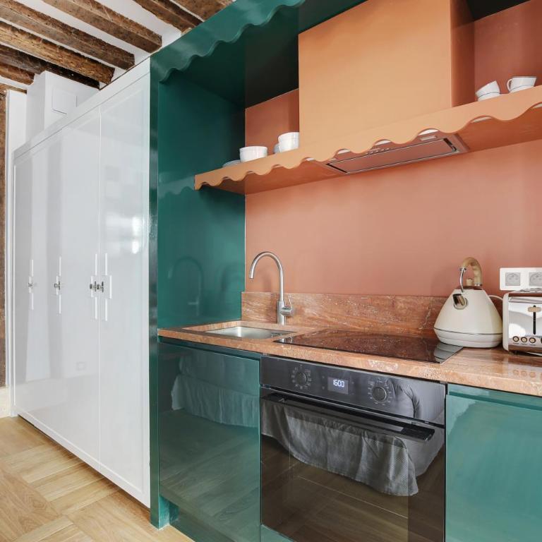 Paris Home Collection Serviced Apartments in Notre Dame - Rue Savoie - Studio - 7