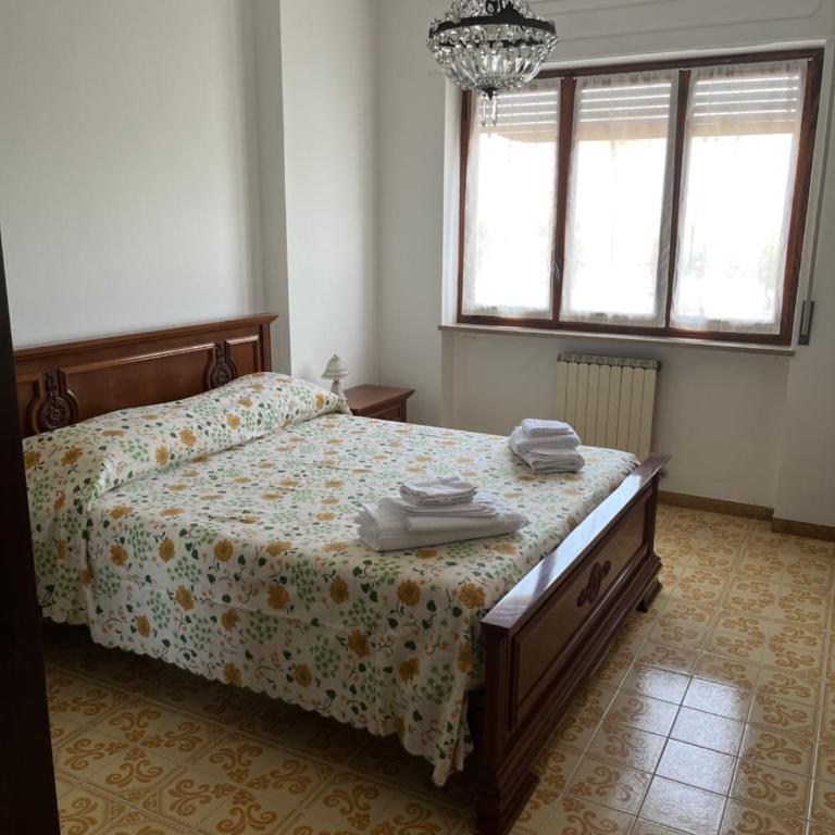 B&B Del Porto - Camera Matrimoniale con Bagno in Comune - 2