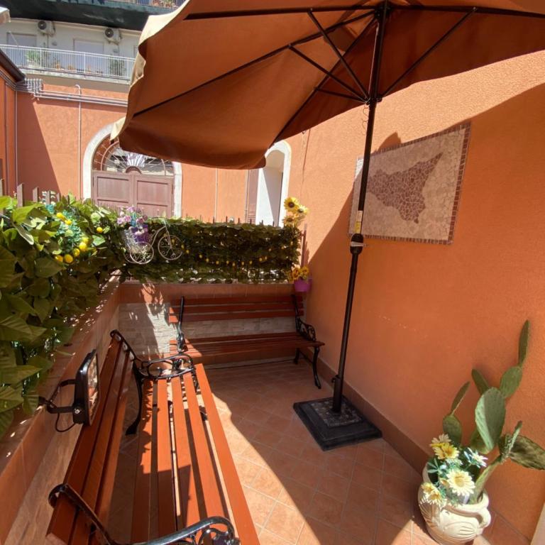 Home Pino Center~600 mt Duomo CT - Two-Bedroom House - 3