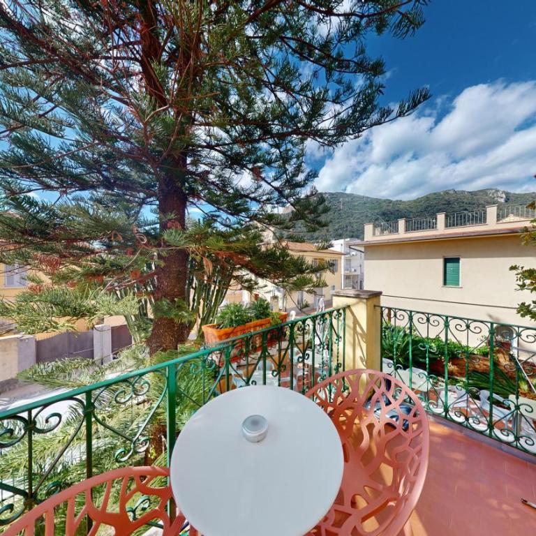 Villa Gina - Camera Matrimoniale con Balcone o Terrazza - 14