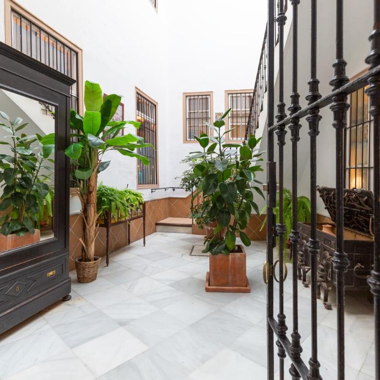 DescubreHome Santa Cruz Private Terrace with Giralda Views - Apartamento Superior - 17