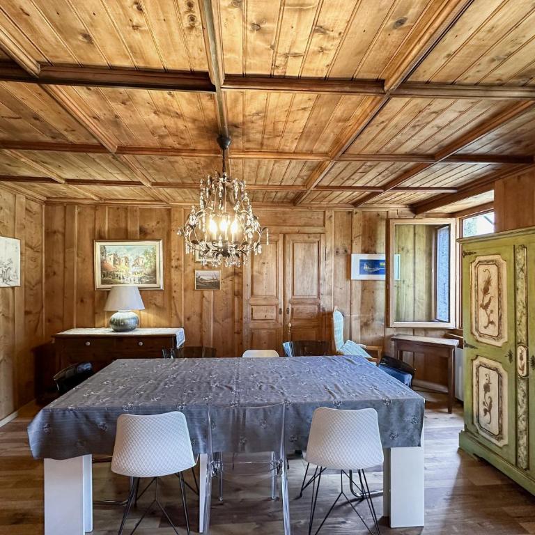 Swiss Alpine Retreat & View near Martigny - Apartment mit Balkon - 4