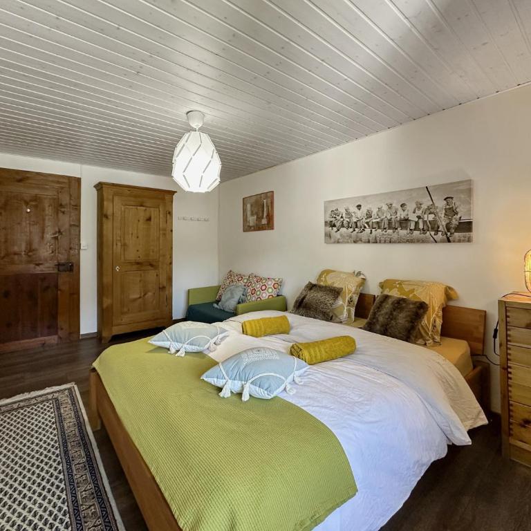 Swiss Alpine Retreat & View near Martigny - Apartment mit Balkon - 16