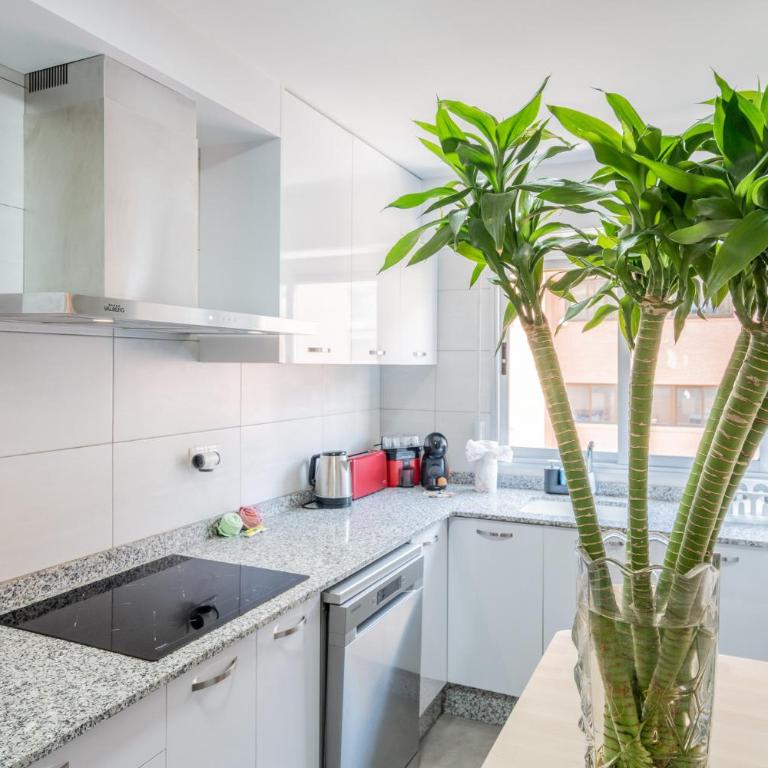 Apartamento Familiar en Avenida del Puerto - Apartamento de 3 dormitorios - 15