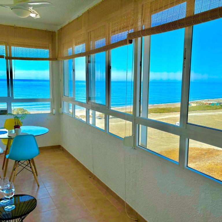 Modern loft in Malaga beach - Apartamento de 1 dormitorio - 1