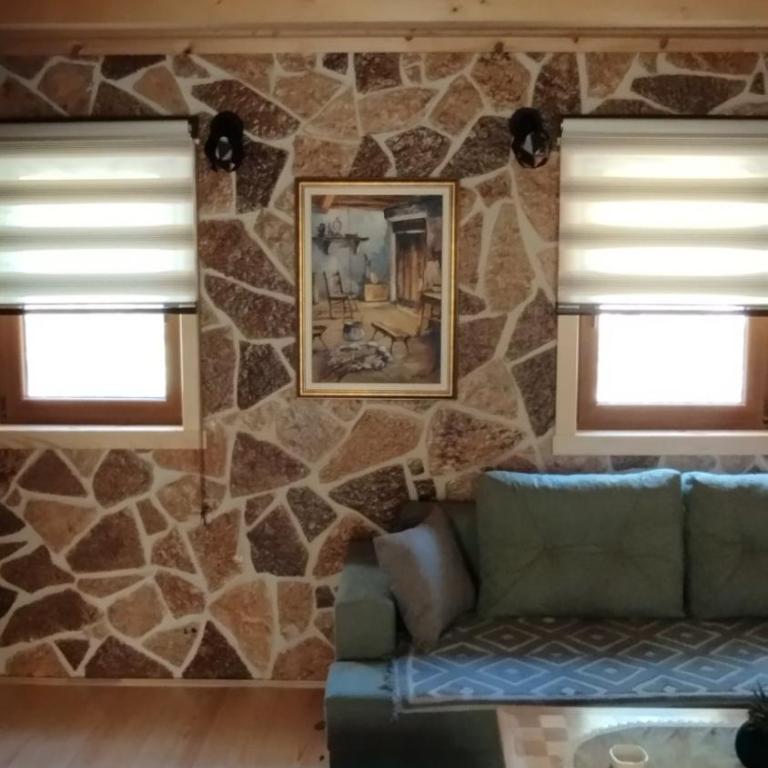 Vikendica Izvor - Two-Bedroom House - 13