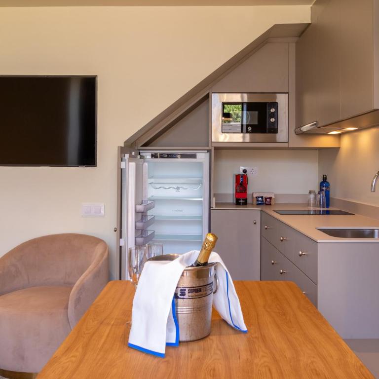 Duquesa Suites Landmark Hotel by Grup Duquessa - Penthouse Apartment - 4