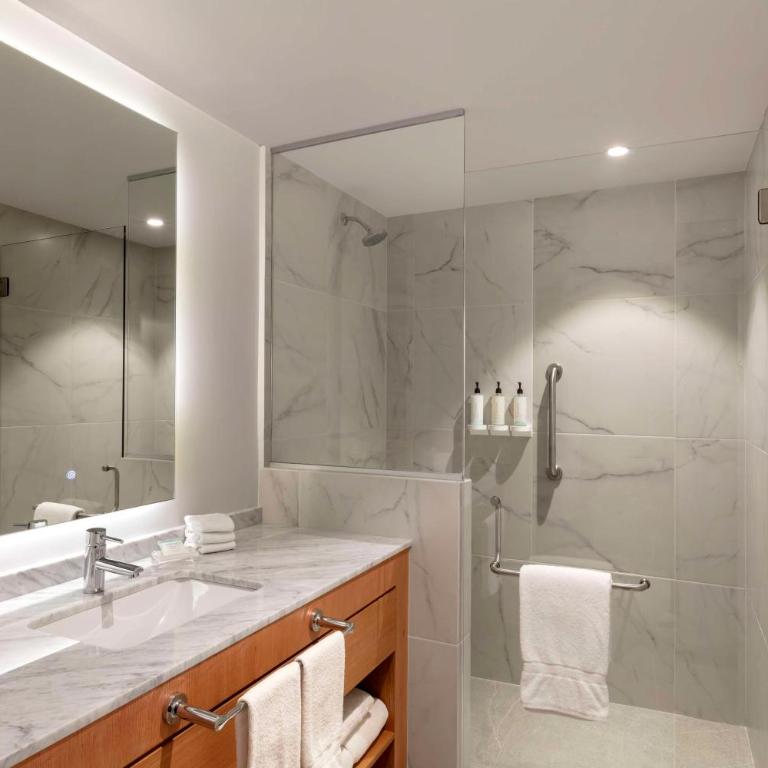 Hilton Garden Inn Guadalajara Airport - Suite Junior con cama extragrande - 2