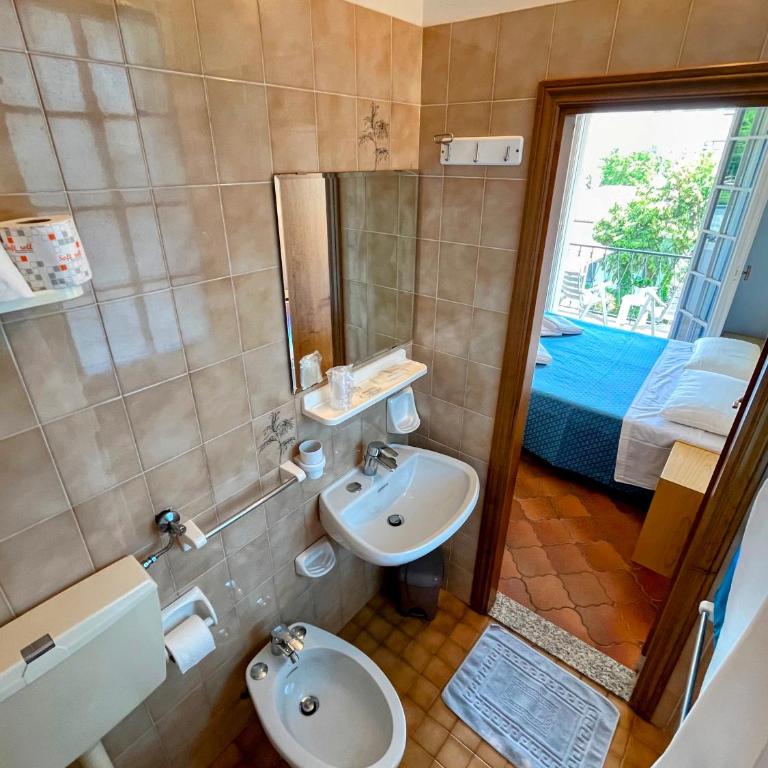 Dipendenza BeB Villa Denny - Quadruple Room - 3