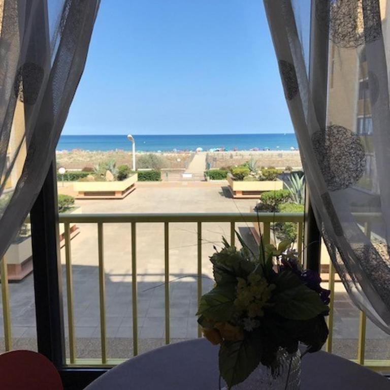 Studio cabine avec loggia, 4 pers, mer à 50m, commerces à 150m, proche Aqualand - FR-1-81-231 - Monolocale - 4