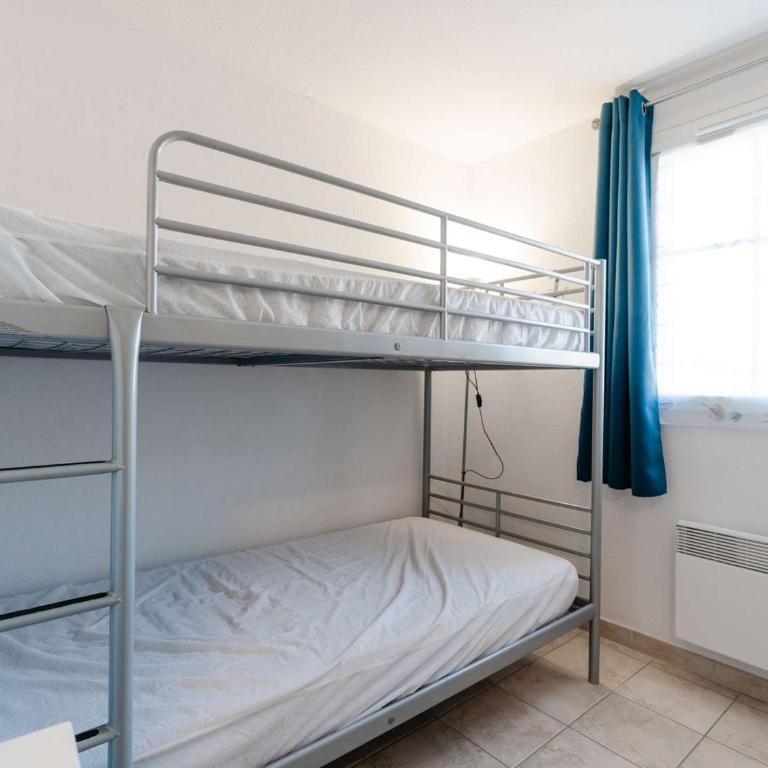 Pavillon 3P climatisé, piscine, terrasse, proche plage, 6 pers., Narbonne - FR-1-409-12 - Villa - 12