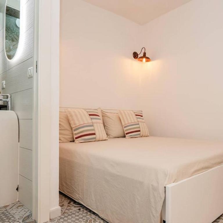 Sottovento Home - One-Bedroom House - 4