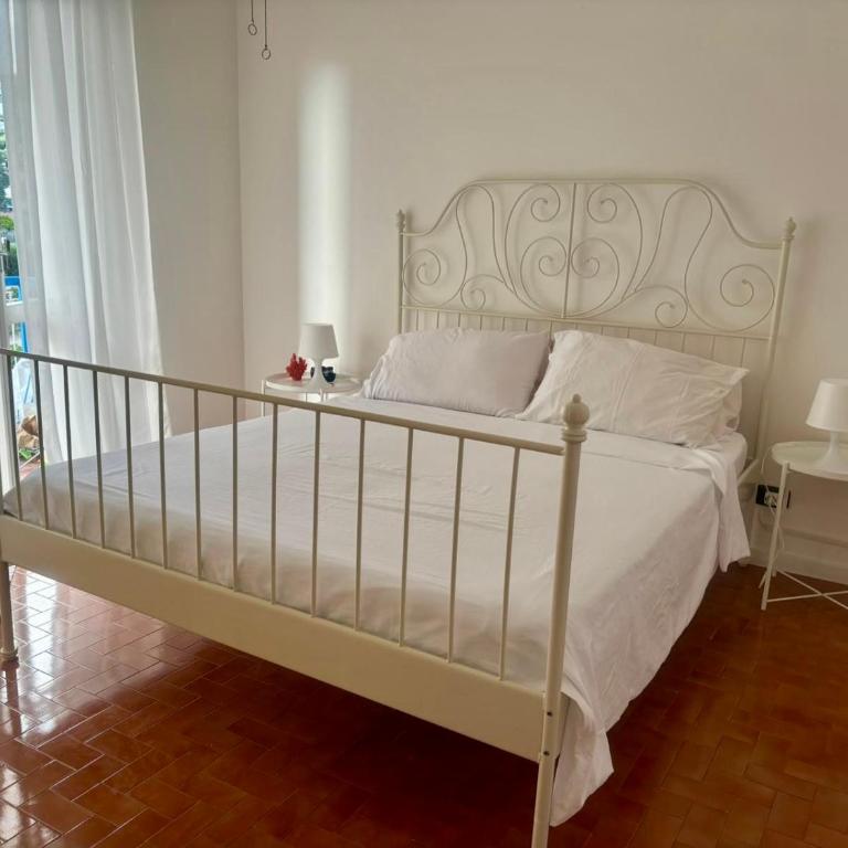 Appartamento a 100 mt dalla spiaggia - Appartamento con 2 Camere da Letto e Vista Mare - 11