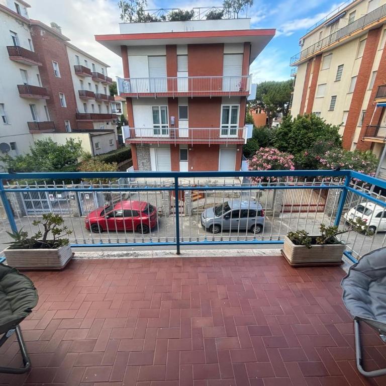 Appartamento a 100 mt dalla spiaggia - Appartamento con 2 Camere da Letto e Vista Mare - 3